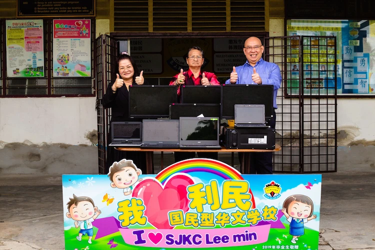 1MillionDevices Continues to Bridge the Digital Divide